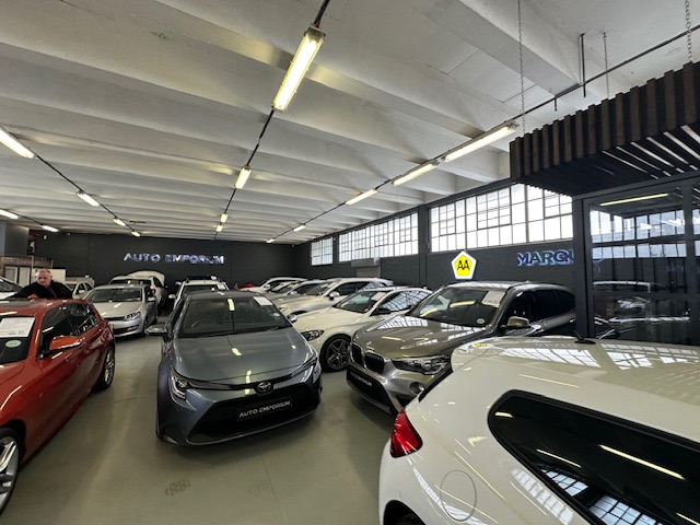 To Let commercial Property for Rent in Maitland Western Cape